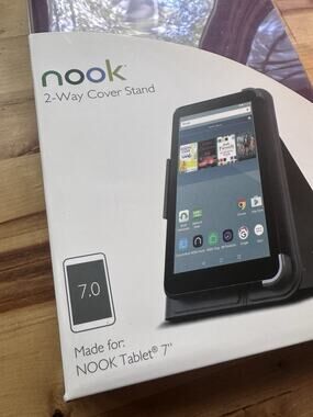 Barnes & Noble Nook Color Tablet Protective Cover - Black Magnetic Case Stand